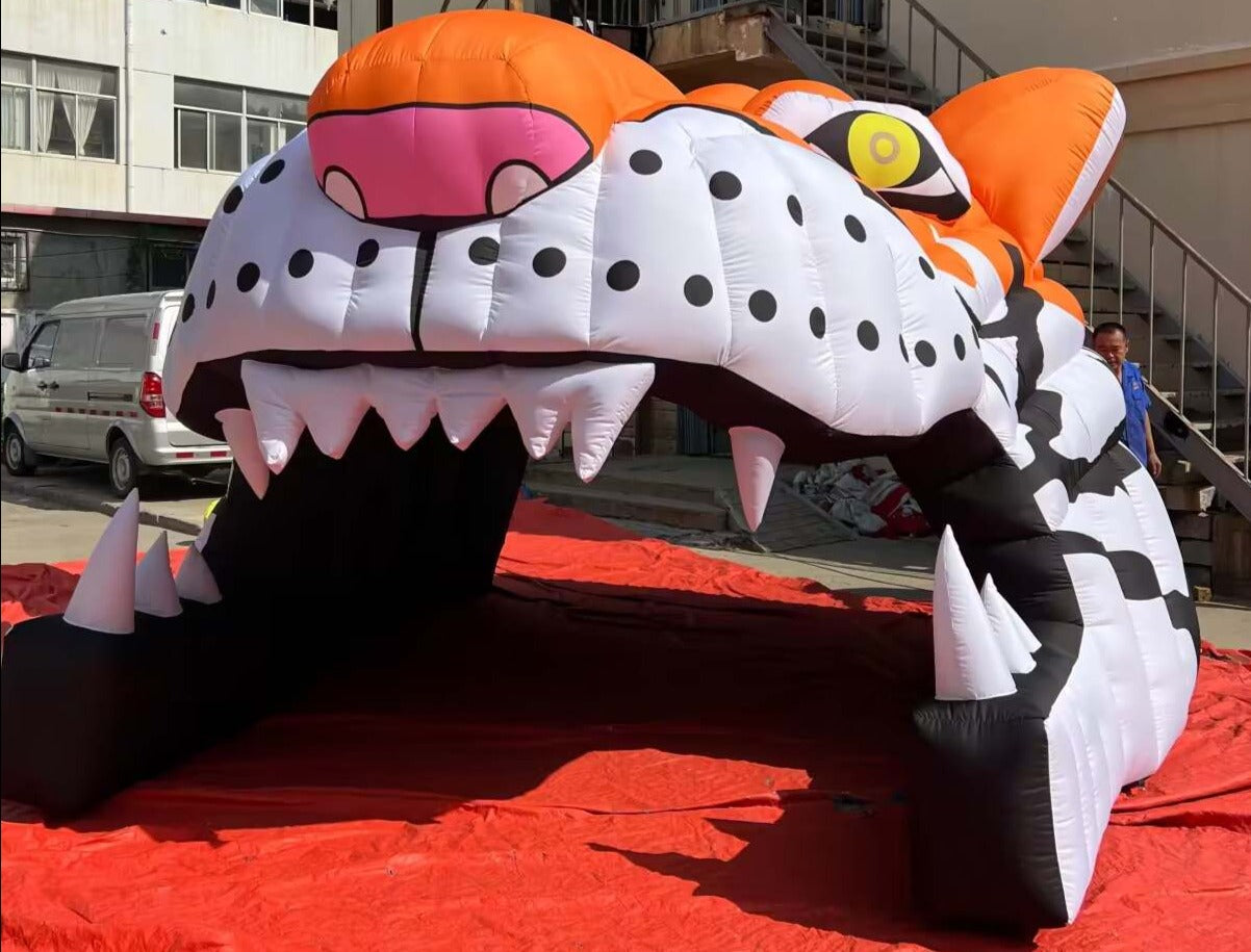 Big Inflatable Tiger Head Tunnel