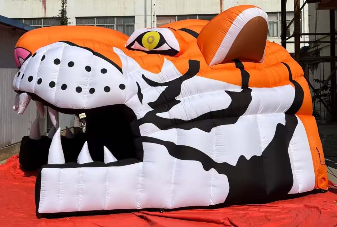 Inflatable Black Football Tunnel With Tiger Head Run Through