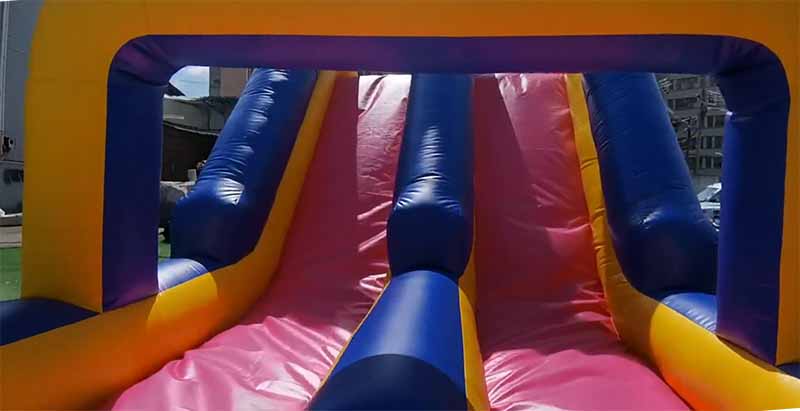 Medium Inflatable Obstacle Course With 2 Slides