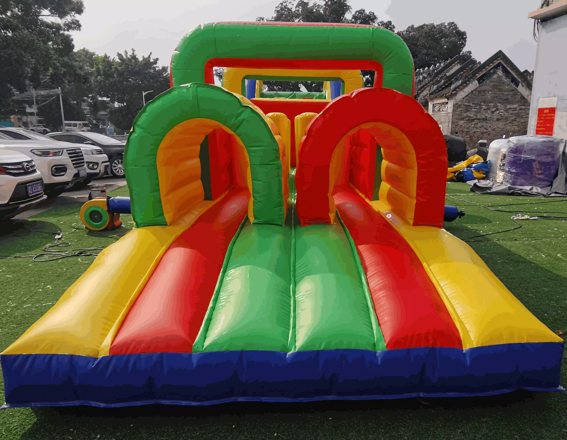 52ft Shapes Inflatable Obstacle Course Entry